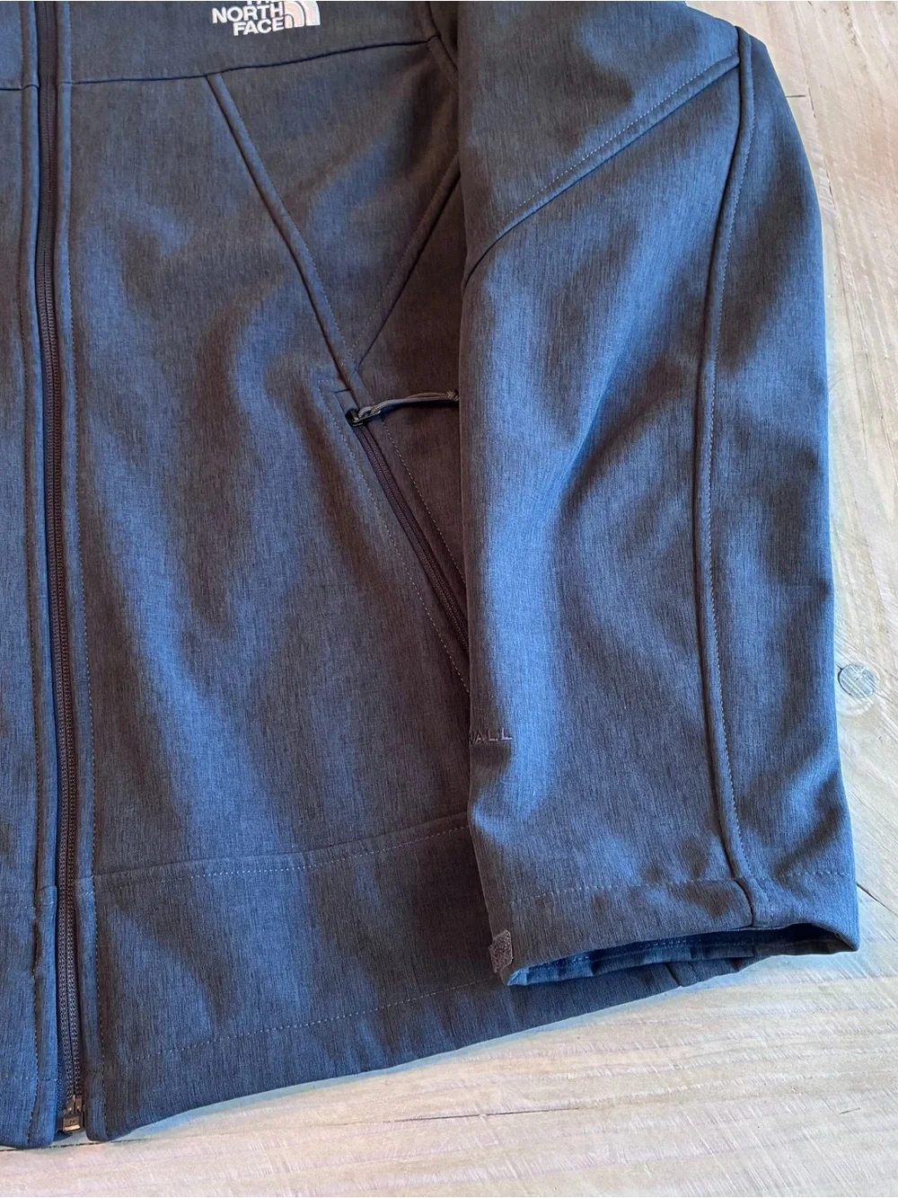 The North Face Men's Dark Gray Softshell Jacket